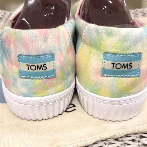 Toms Alpergata Indio Tie-Dyed Flats - Picture 8 of 16